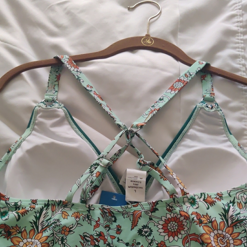 Floral Tankini Swimsuit Set - Picture 3 of 6